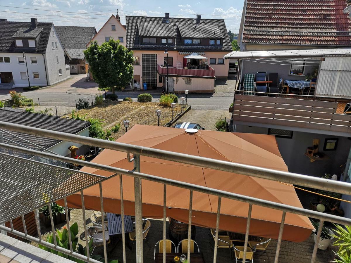 Gasthaus Zum Loewen Seckach Eksteriør billede